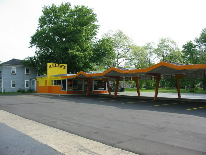 Shorts Drive-In (B&K Root Beer, Allens Root Beer, B-K Root Beer, BK Root Beer) - 2003 Photo (newer photo)